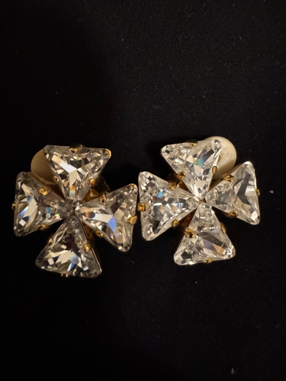 Vintage Rhinstone Clip on 80s earrings